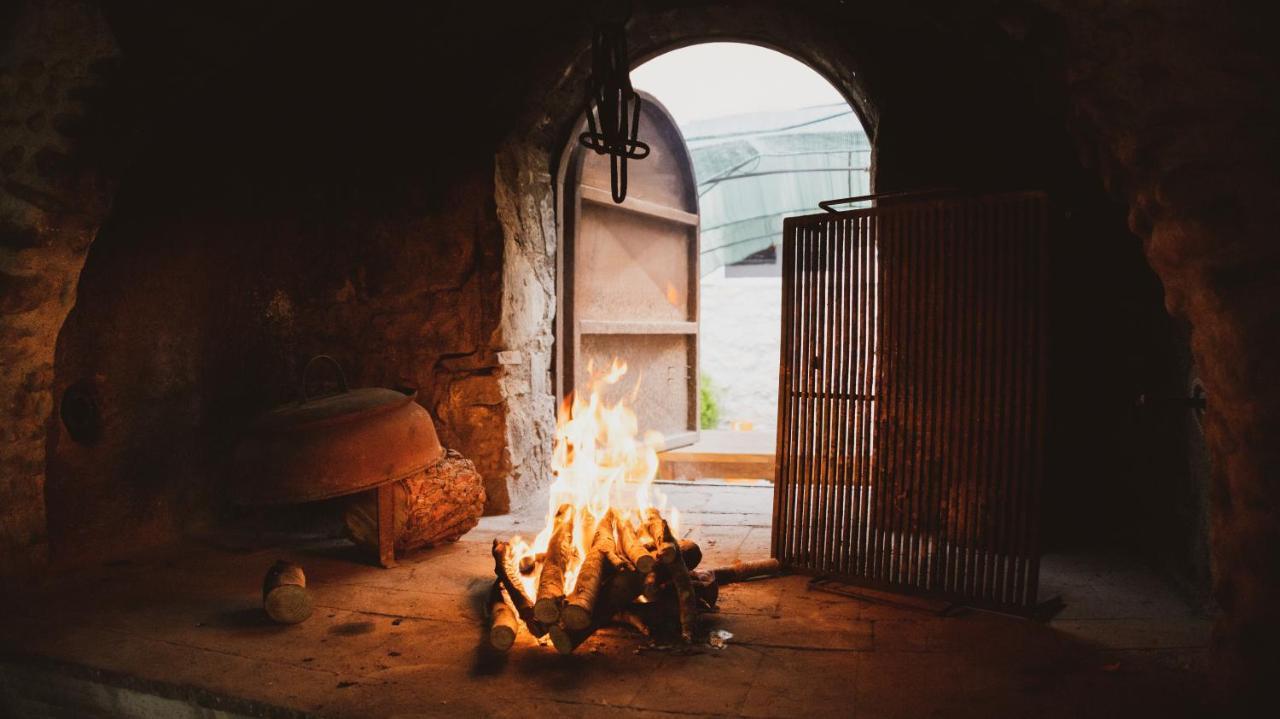 Ferienwohnung Scardona Rustica, Bed & Breakfast With Jacuzzi, Bbq And Free Parking In Skradin, Krka Exterior foto